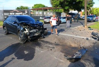 Motorista levava o filho à escola e não viu o sinal vermelho - Foto: Wenderson Cabral/Folha de Boa Vista