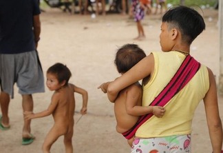 Yanomamis sofrem com desnutrição em Roraima (Foto: Fernando Frazão/Agência Brasil)