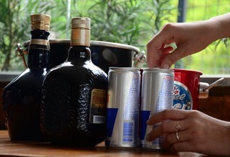 30% dos entrevistados comentou usar uísque com bebida energética para se manterem estimulados a noite toda (Foto: Nilzete Franco/FolhaBV)