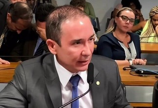 O deputado federal Duda Ramos durante fala na Câmara dos Deputados (Foto: Divulgação)