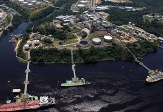 Vista aérea da refinaria de Manaus (Foto: Petrobras)