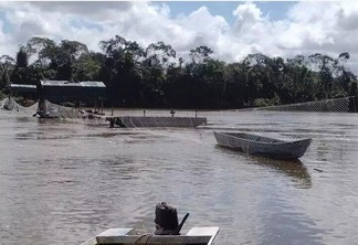 Base federal instalada no rio Uraricoera, na comunidade Palimiú - Foto: Divulgação/Ibama