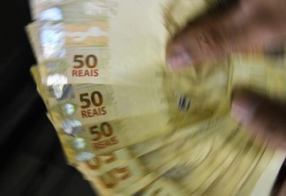 Desde janeiro deste ano, o imposto sobre as remessas ao exterior caiu de 25% para 6%. (Foto: reprodução/Agência Brasil)