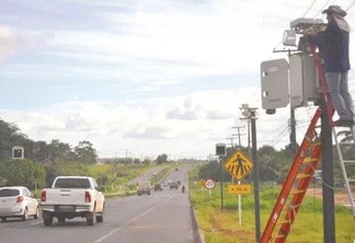 Os radares estão em rodovias de Boa Vista, Mucajaí e Cantá. (Foto: Diane Sampaio/FolhaBV)