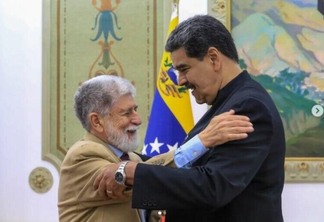 O encontro foi compartilhado por Maduro nas redes sociais.