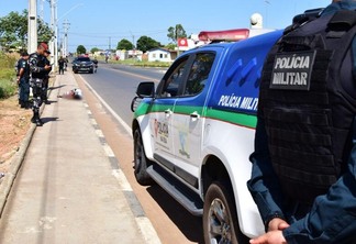 Polícia Militar fez o isolamento do local do crime - Foto: Nilzete Franco/FolhaBV