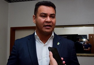 O vice-governador do Amapá, Teles Júnior, em entrevista à Folha (Foto: Nilzete Franco/FolhaBV)