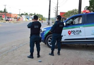 Policiais militares estiveram na casa da vítima por duas vezes. Somente no segundo acionamento conseguiram deter o suspeito - Foto: Nilzete Franco/FolhaBV