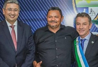 O novo secretário estadual do Índio, Tadeu Lima, com o governador Antonio Denarium e o vice Edilson Damião (Foto: Divulgação)