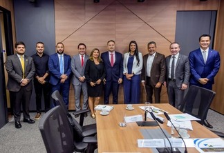 O deputado Renato Silva na recente reunião com o Ministro dos Transportes Renan Filho e outros parlamentares de Roraima (Foto: