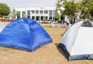 Grupo está acampado desde a segunda-feira (10)- Foto: Wenderson Cabral/FolhaBV