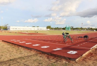 Nova pista de atletismo do Parque Anauá é chancelada pelo Comitê Olímpico Internacional (Foto: Wenderson Cabral/FolhaBV)