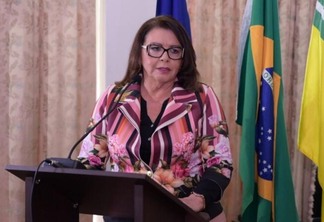 A então governadora Suely Campos em discurso no Palácio Senador Hélio Campos (Foto: Arquivo FolhaBV)