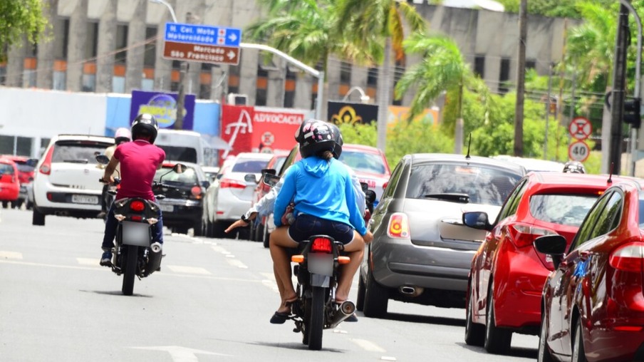 Respeitar as leis de trânsito garante que você mantenha seu direito de dirigir vigente. (Foto: Nilzete Franco/RR)