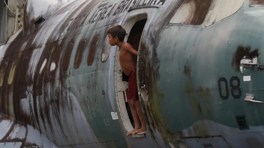 Projeto inclui avião da FAB à disposição de indígenas todo o tempo
 (Foto: Fernando Frazão/Agência Brasil)