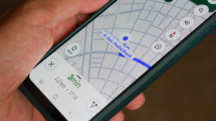 A informação é que há uma novidade: uma nova atualização para uso do Google Maps via satélite e sem necessidade de conexão (Foto: Raisa Carvalho)