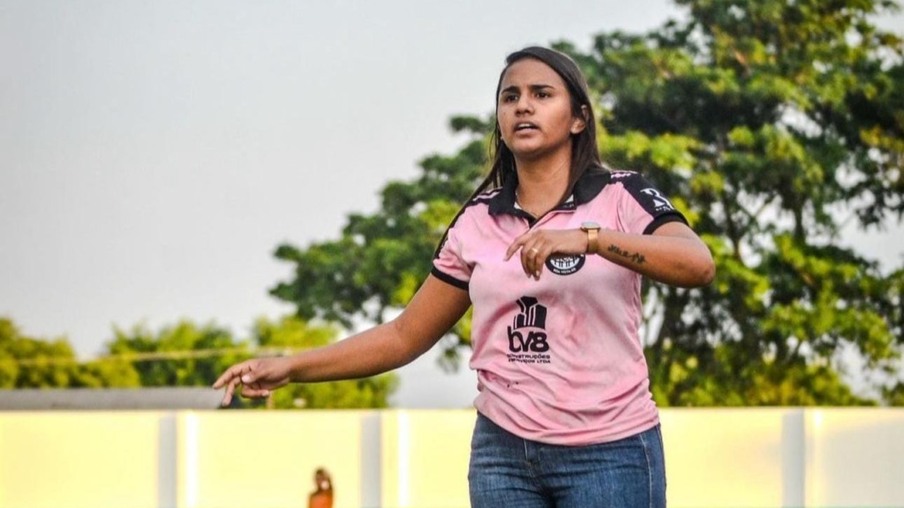 Técnica alvinegra Isabel Alves estreia com vitória no Brasileiro. Crédito: BS Oficial