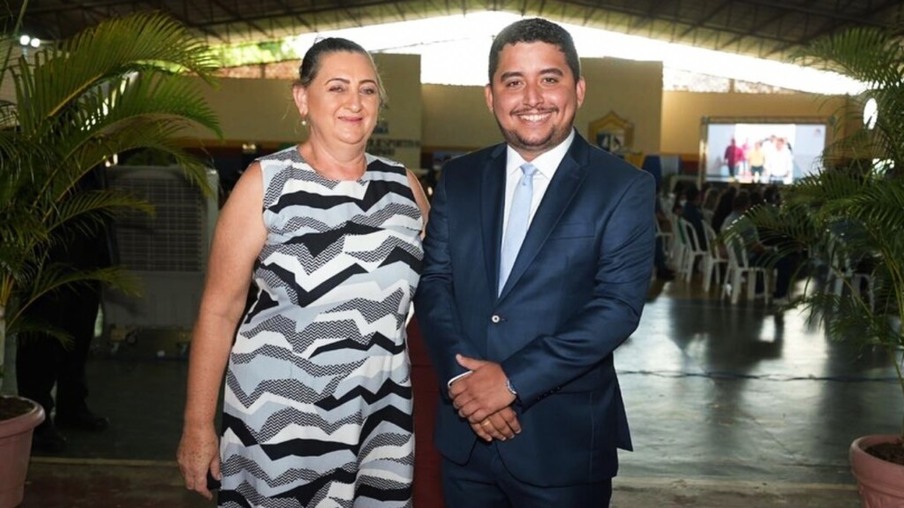 Simone Friedrich com o prefeito titular Pedro Henrique Machado (Foto: Arquivo pessoal)