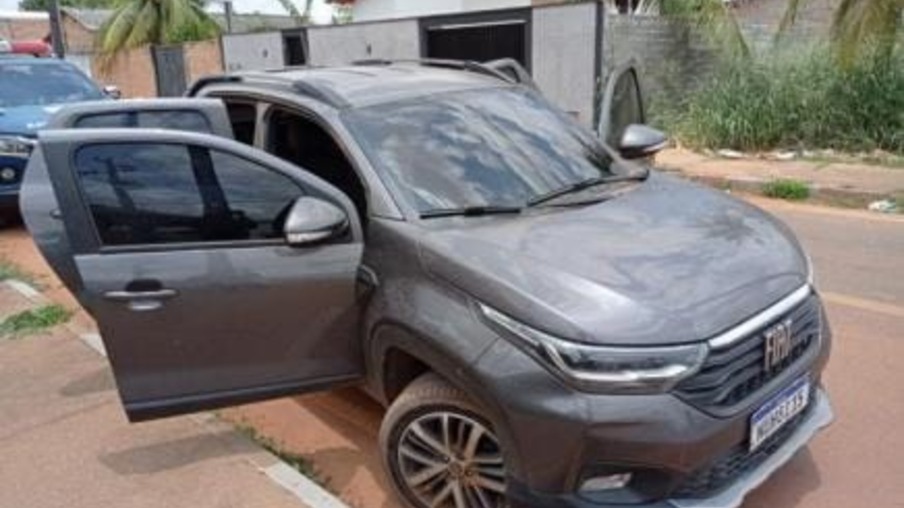 Carro foi recuperado no bairro Santa Luzia (Foto: Divulgação) 