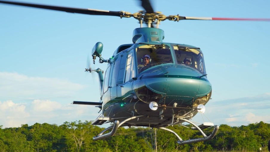 Os militares da Força de Defesa da Guiana (GDF) que estavam a bordo do helicóptero Bell 402 Army. (Foto: reprodução)