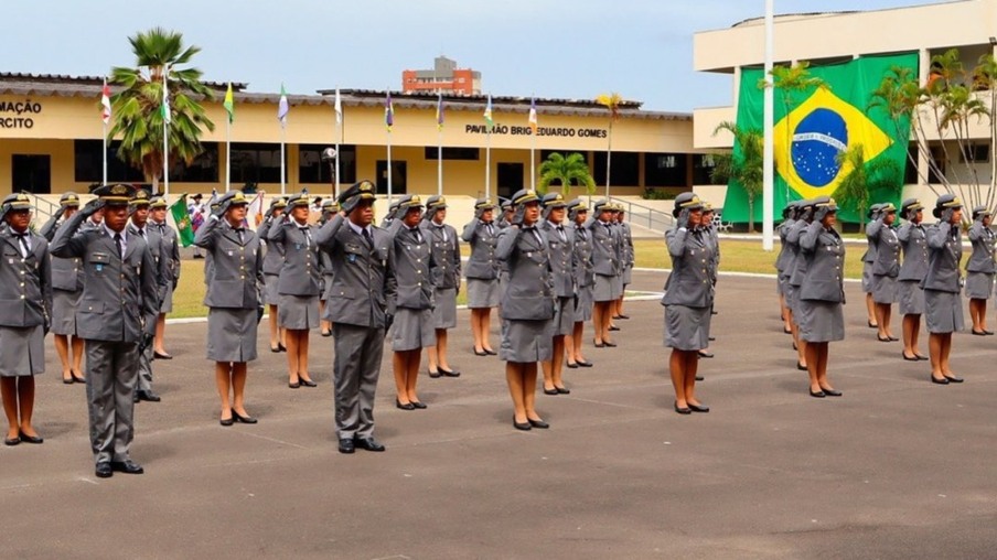 Curso de formação de oficiais do Exército em Salvador (Foto: ESFCEx)
