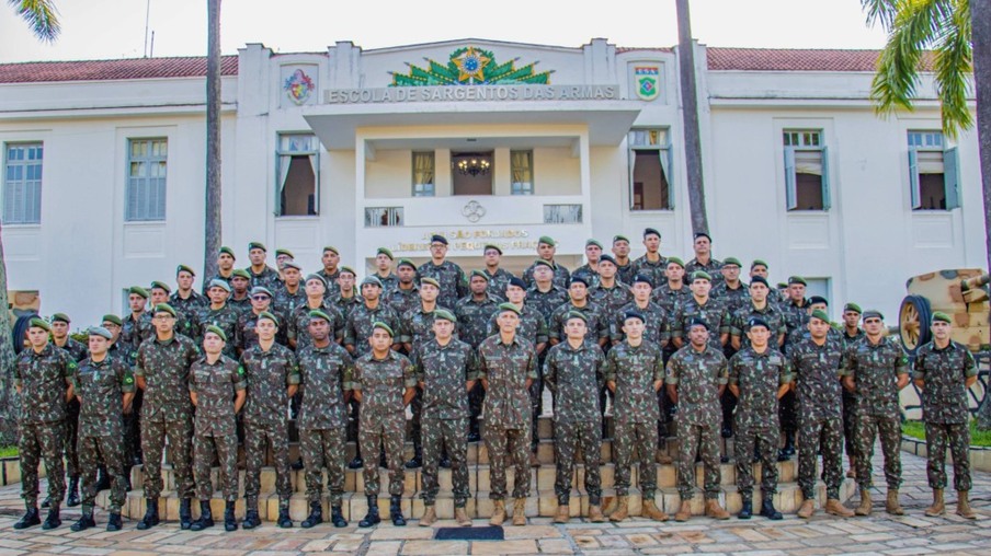 Militares na Escola de Sargentos das Armas, em Três Corações, interior mineiro (Foto: ESA/Fotocine)