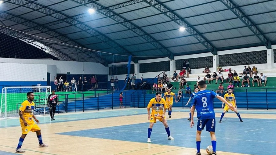 Auriceleste e Azulinos proporcionam grande partida de futebol de salão. (Foto: Neuda Kart/Vivaz)
