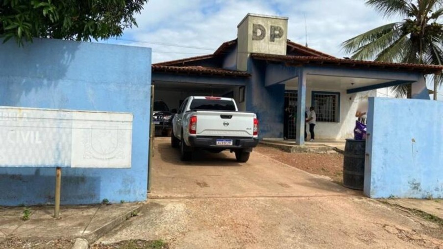 Sede da delegacia de Rorainópolis, no Sul de Roraima (Foto: Vanessa Fernandes/FolhaBV)
